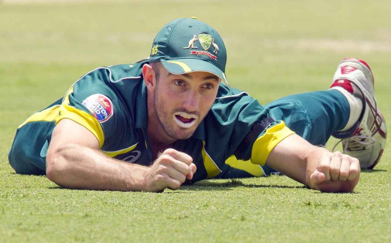 Shaun Marsh put down two tough chances in one over, Australia v England, 4th ODI, Perth, January 24, 2014