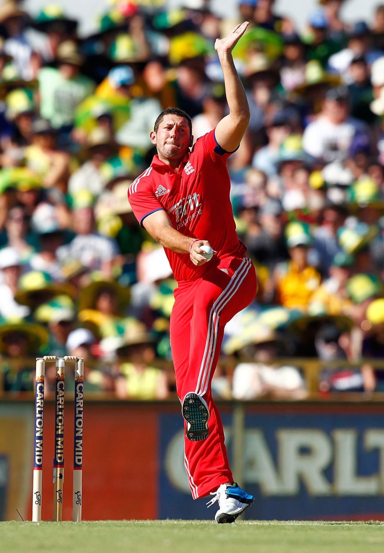 Tim Bresnan made the first breakthrough, Australia v England, 4th ODI, Perth, January 24, 2014