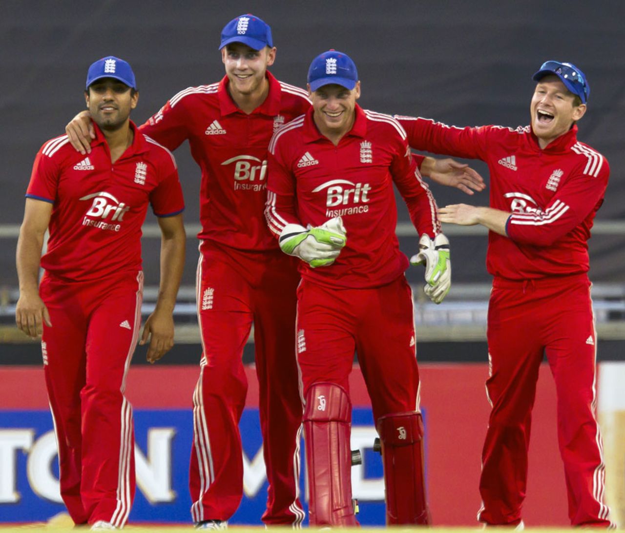 Smiles better: England celebrate their first international win on tour, Australia v England, 4th ODI, Perth, January 24, 2014