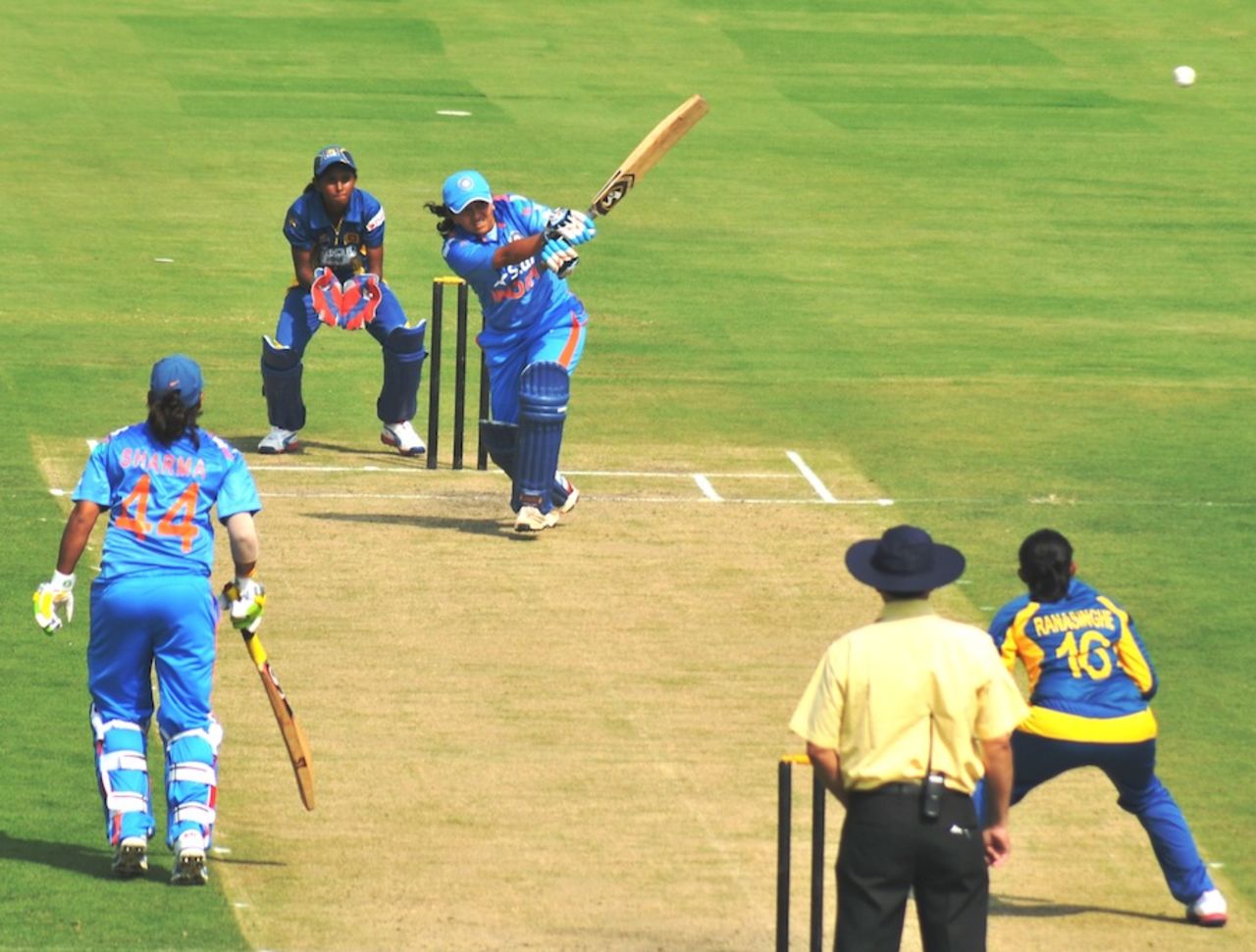 Soniya Dabir takes the aerial route, India v Sri Lanka, 2nd women's T20, Vizianagaram, January 26, 2014