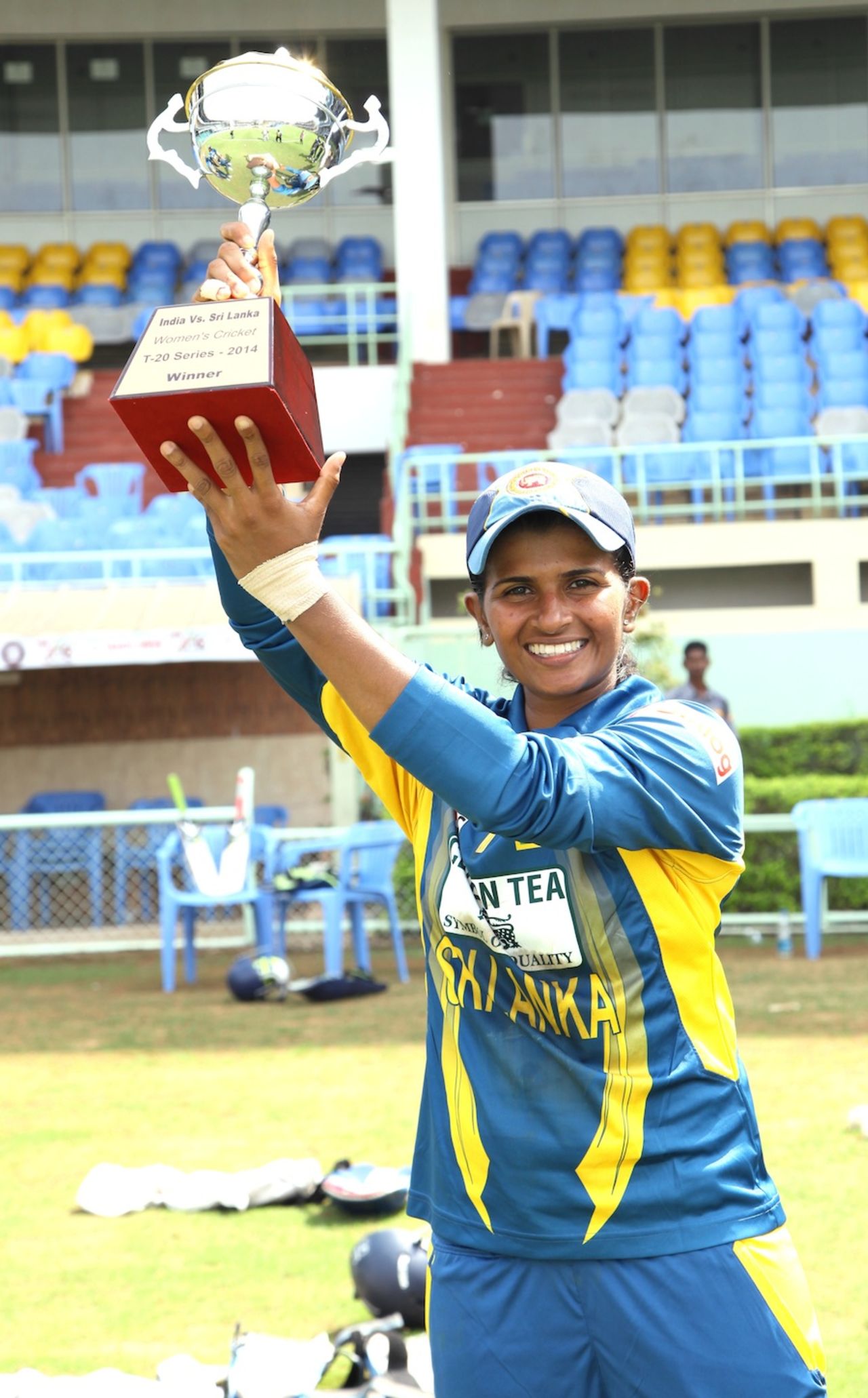 Shashikala Siriwardene poses with the series trophy, India v Sri Lanka, 3rd women's T20, Visakhapatnam, January 28, 2014