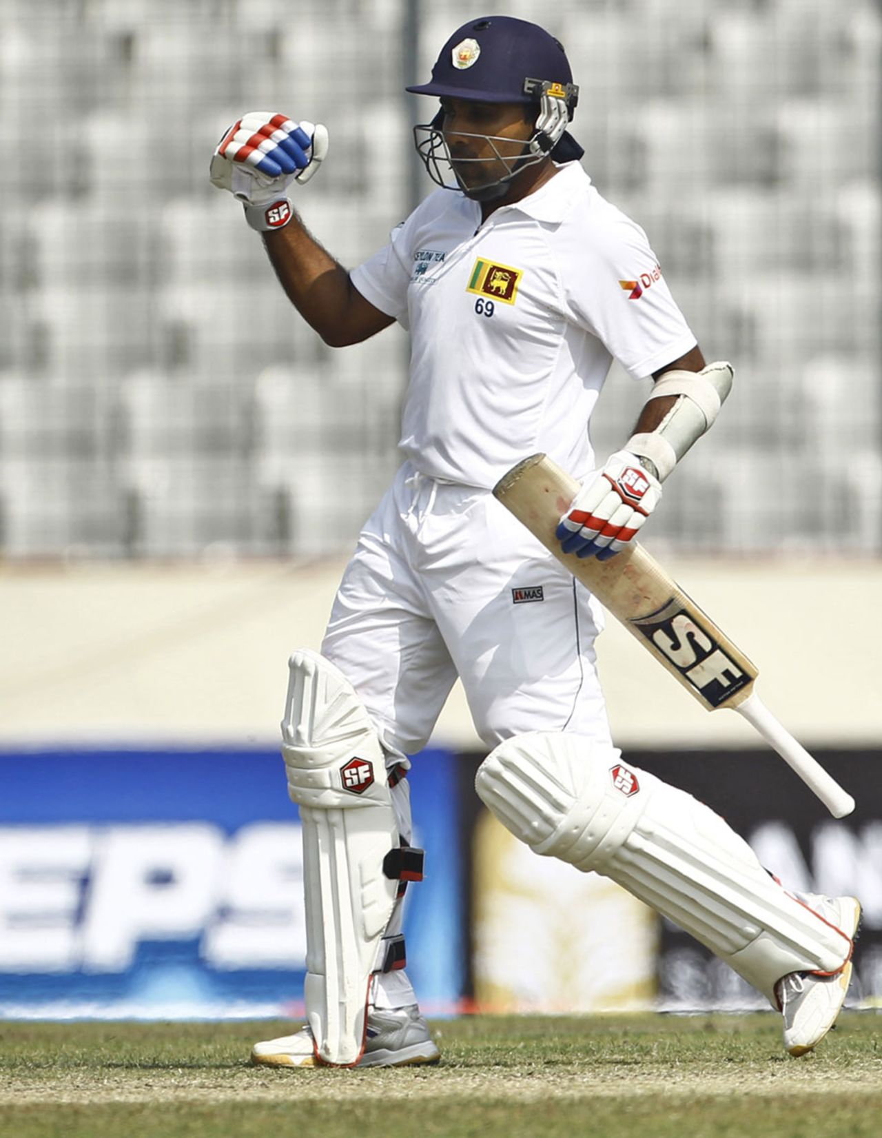 Mahela Jayawardene celebrates his century, Bangladesh v Sri Lanka, 1st Test, Mirpur, 3rd day, January 29, 2014