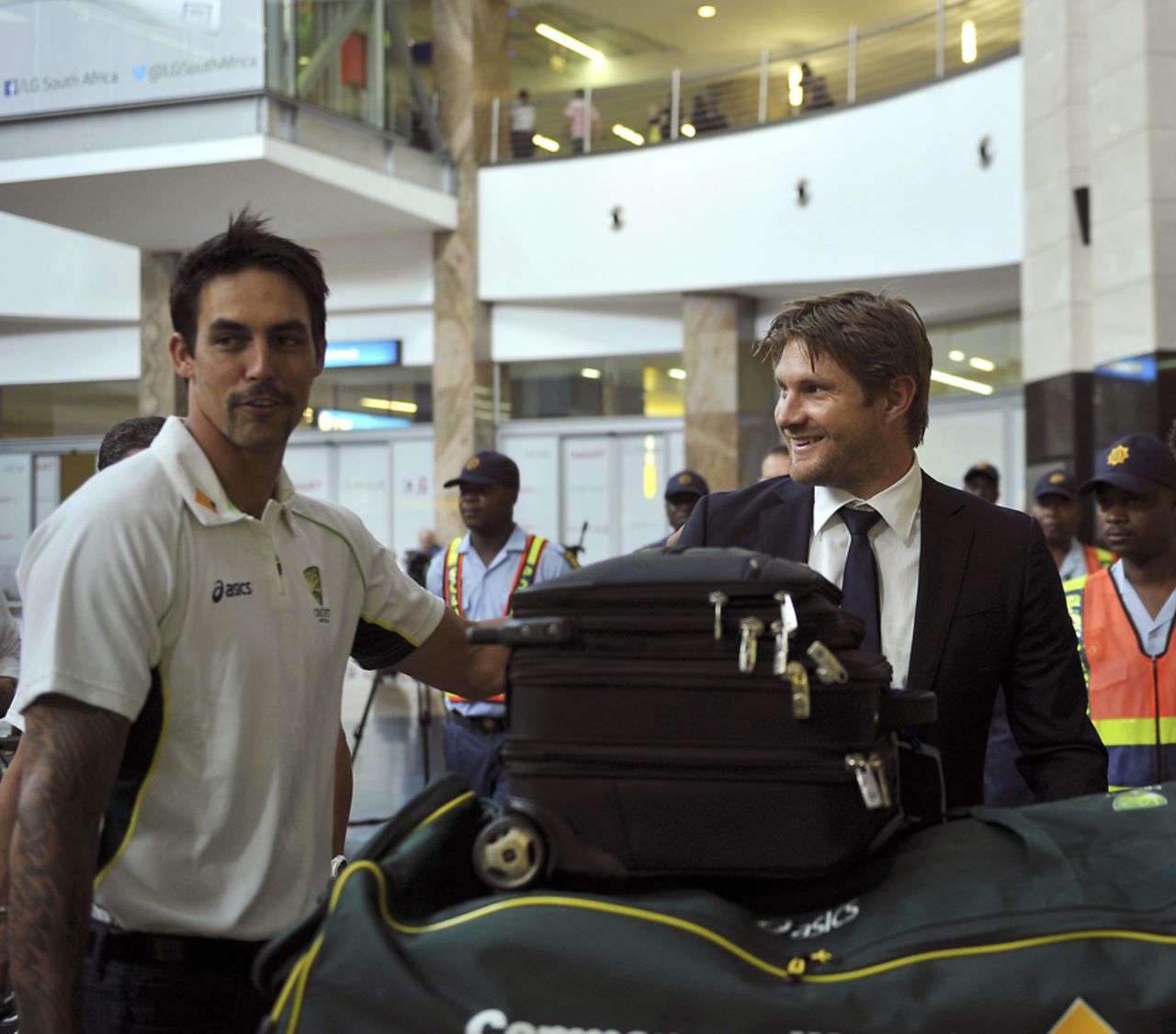 Mitchell Johnson and Shane Watson arrive for the South Africa tour, Johannesburg, January 29, 2014