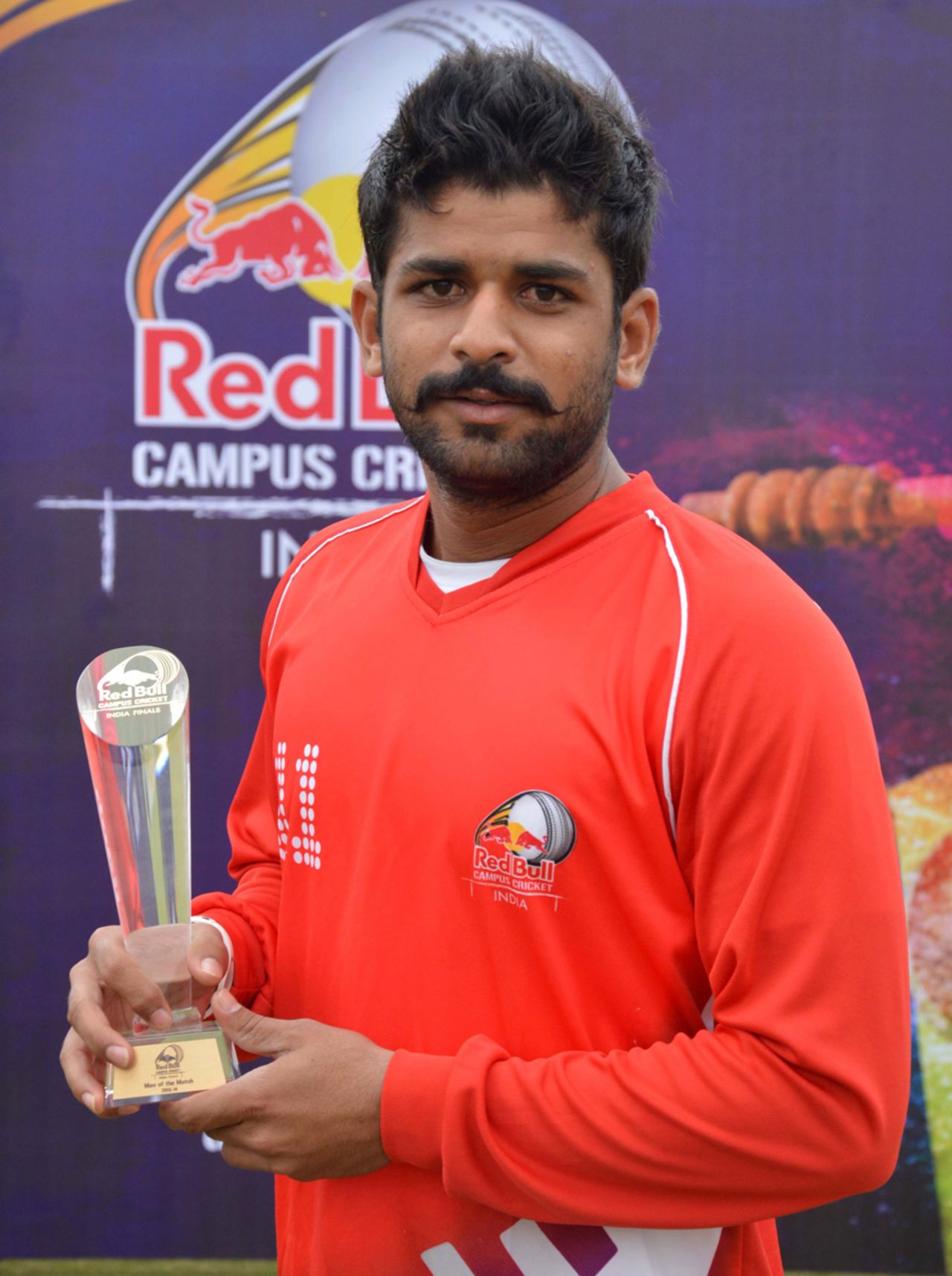 MMCC's Vishant More with his Man-of-the-Match trophy, MM College of Commerce v Sports College Lucknow, Red Bull Campus Cricket 2014, Chandigarh, February 3, 2014