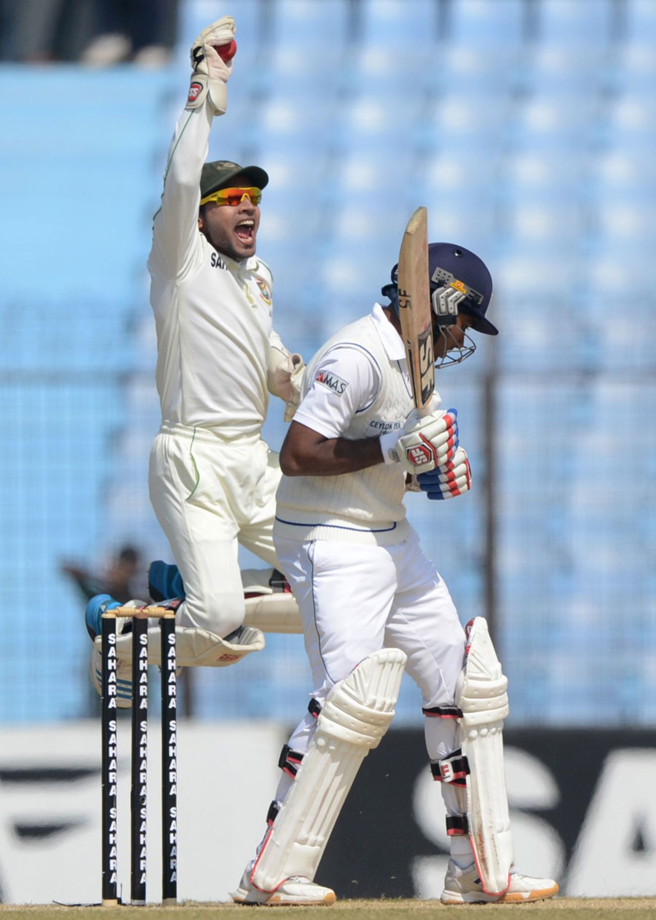 Mushfiqur Rahim appeals unsuccessfully for a caught behind against Mahela Jayawardene, Bangladesh v Sri Lanka, 2nd Test, Chittagong, 1st day, February 4, 2014