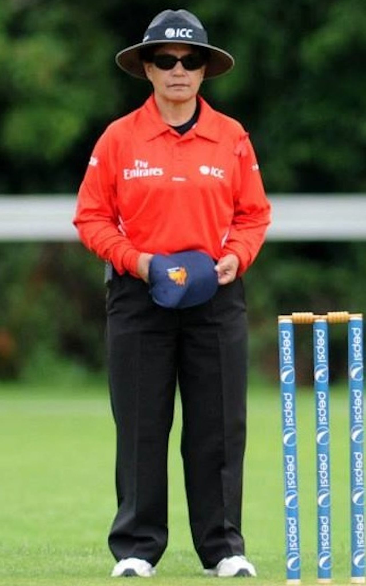 Kathy Cross umpiring during a match, February 5, 2014