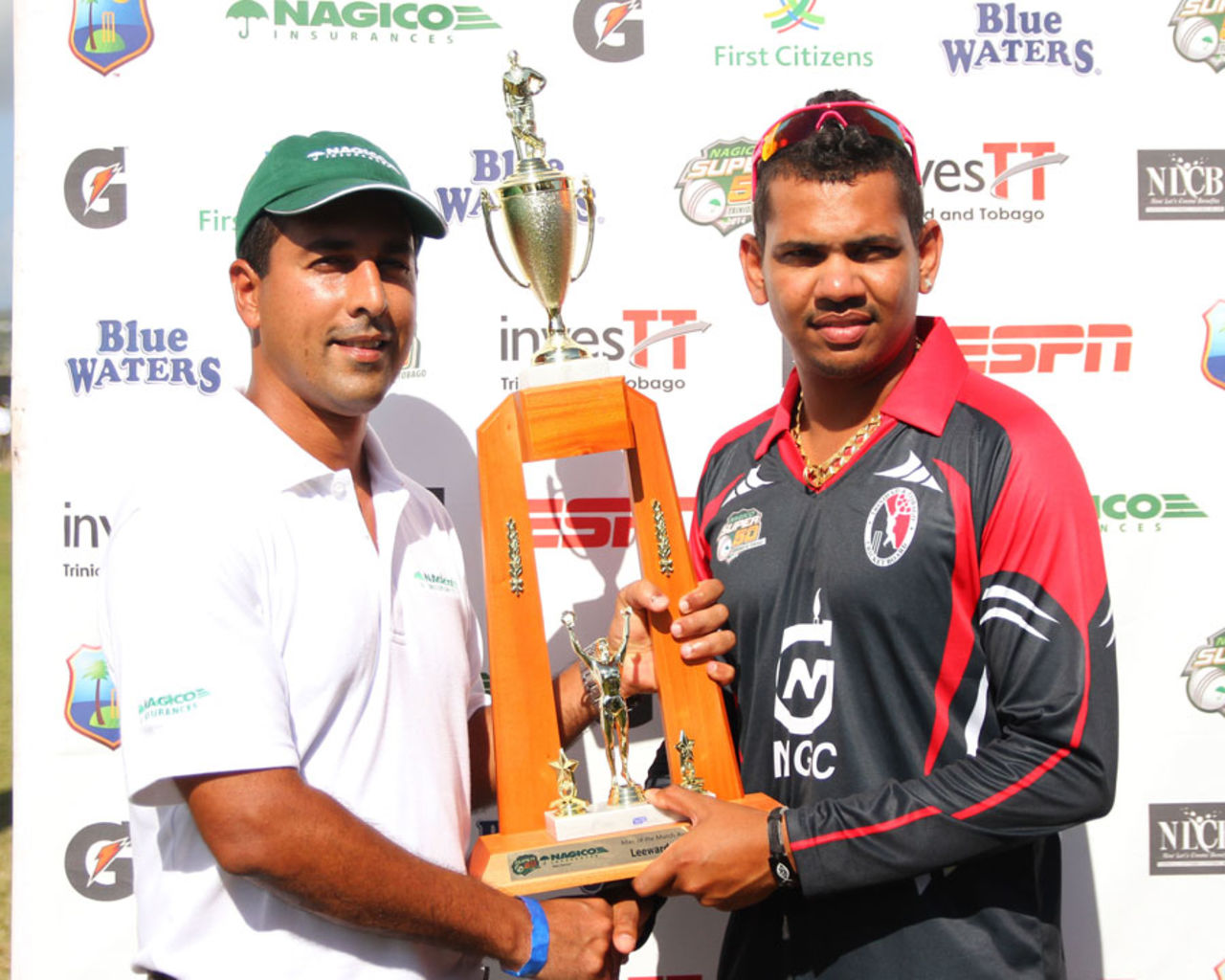 Sunil Narine receives the Man-of-the-Match award, Leeward Islands v Trinidad & Tobago, Nagico Super50, Zone B, Tobago, February 5, 2014
