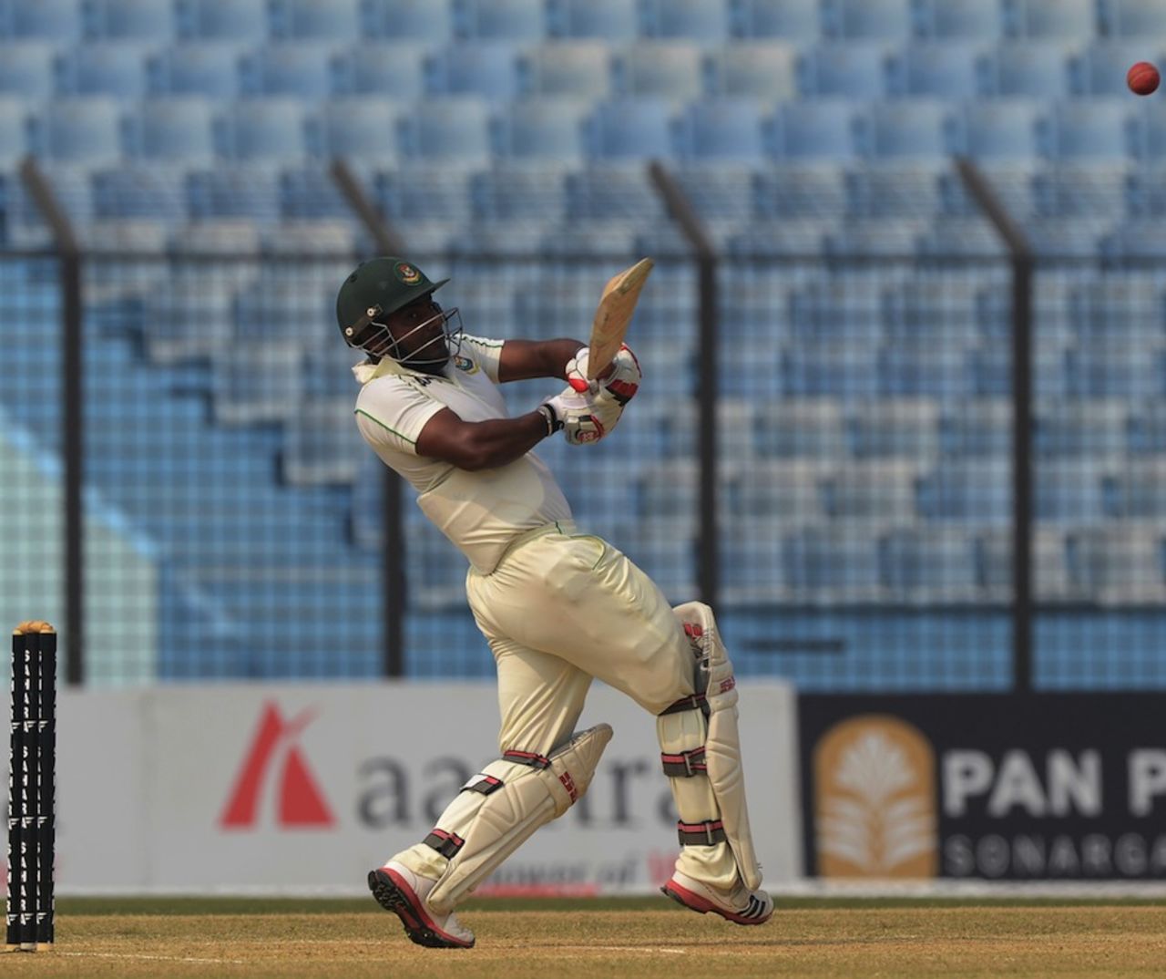 Imrul Kayes pulls, Bangladesh v Sri Lanka, 2nd Test, Chittagong, 3rd day, February 6, 2014