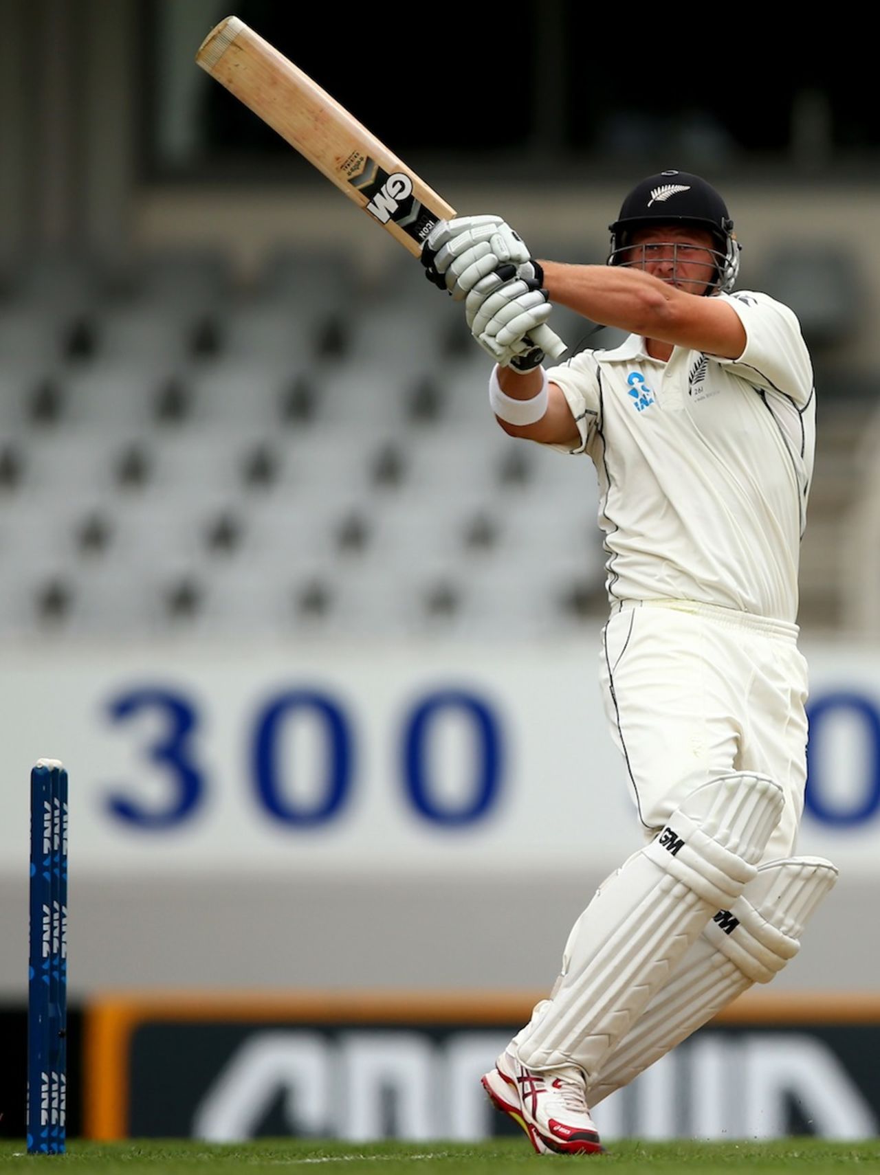 Corey Anderson's 77 took only 109 balls, New Zealand v India, 1st Test, Auckland, 2nd day, February 7, 2014