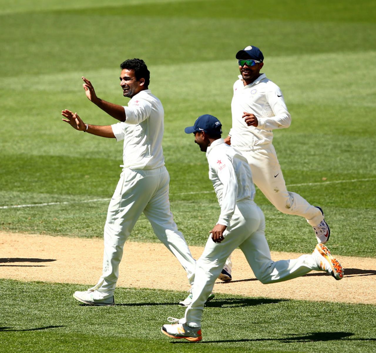 Zaheer Khan is ecstatic after a wicket, New Zealand v India, 1st Test, Auckland, 3rd day, February 8, 2014