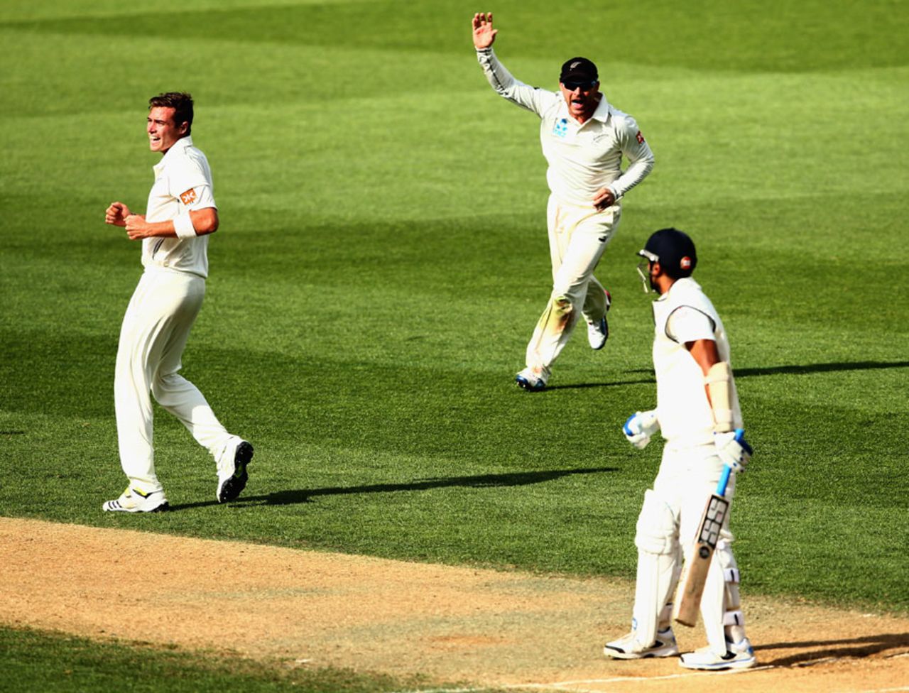 Tim Southee had M Vijay caught behind, New Zealand v India, 1st Test, Auckland, 3rd day, February 8, 2014