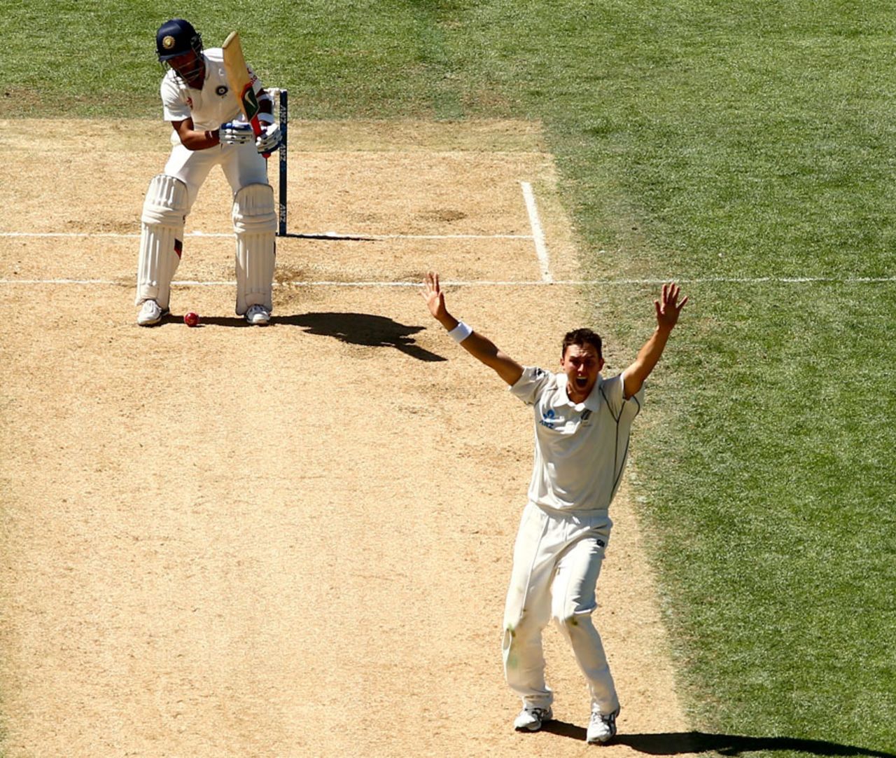 Trent Boult got Ajinkya Rahane lbw despite an inside edge, New Zealand v India, 1st Test, Auckland, 4th day, February 9, 2014