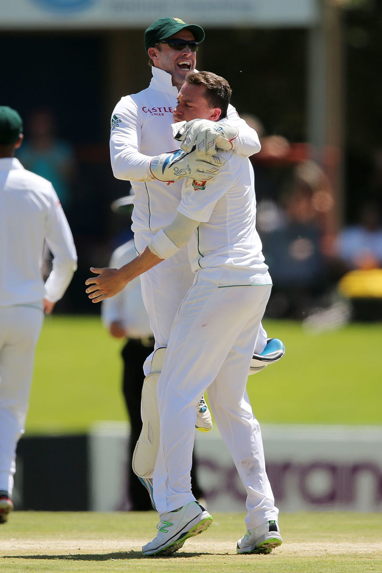 AB de Villiers celebrates with Dale Steyn after Michael Clarke's wicket, South Africa v Australia, 1st Test, Centurion, 1st day, February 12, 2014