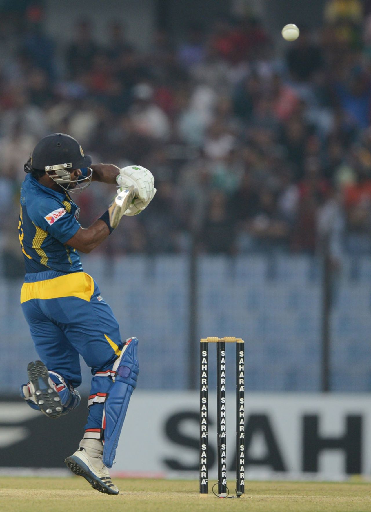 Kusal Perera goes for a hook, Bangladesh v Sri Lanka, 1st T20, Chittagong, February 12, 2014