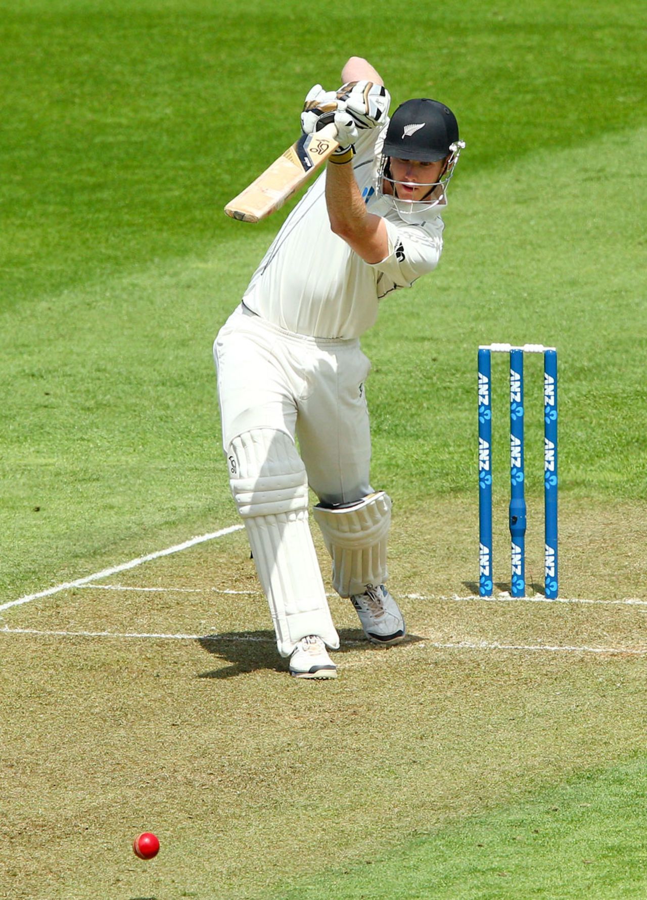 Jimmy Neesham drills the ball down the ground, New Zealand v India, 2nd Test, Wellington, February 14, 2014