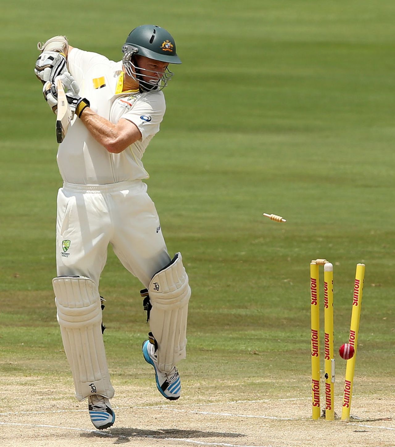 Chris Rogers chopped on against Dale Steyn's first ball, South Africa v Australia, 1st Test, Centurion Park, 3rd day, February 14, 2014