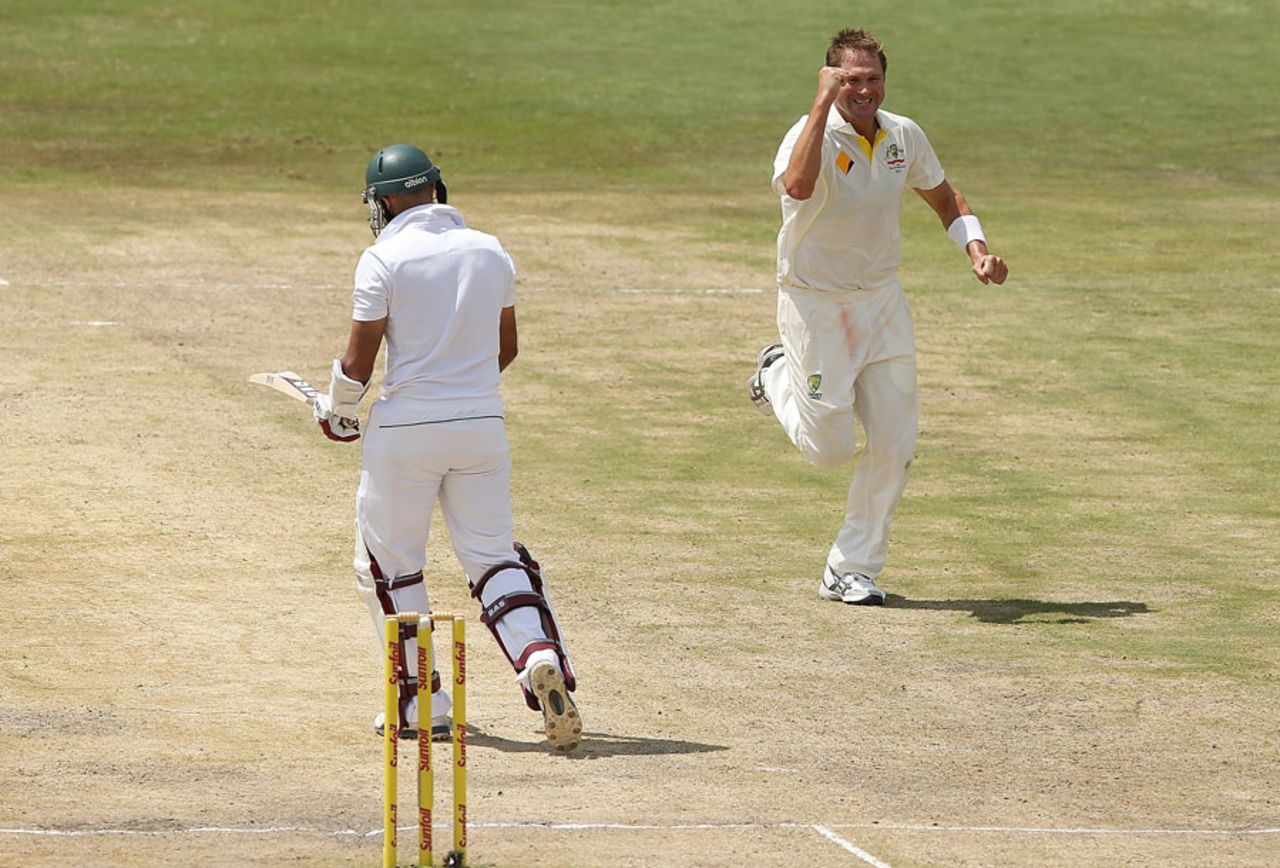 Hashim Amla was dismissed by Ryan Harris, South Africa v Australia, 1st Test, Centurion, 4th day, February 15, 2014