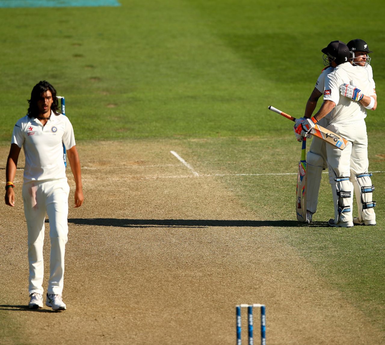 Brendon McCullum and BJ Watling's record stand blunted India's bowlers, New Zealand v India, 2nd Test, 3rd day, Wellington, February 16, 2014