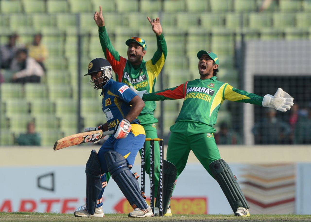 Ashan Priyanjan is trapped lbw, Bangladesh v Sri Lanka, 1st ODI, Mirpur, February 17, 2014