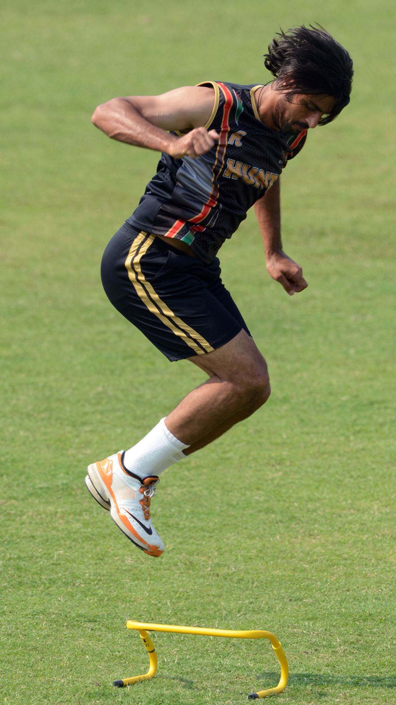 Shapoor Zadran at Afghanistan's training session, Mirpur, February 24, 2014