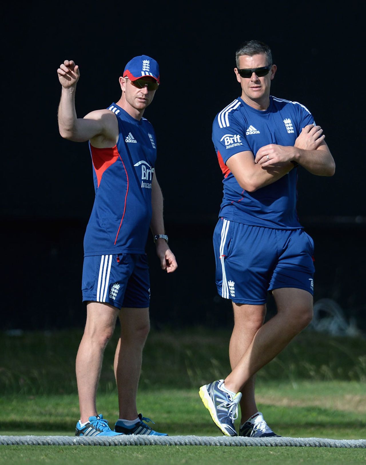 Ashley Giles chats with Paul Collingwood, UWI Vice Chancellor's XI v England XI, Tour match, North Sound, February 25, 2014