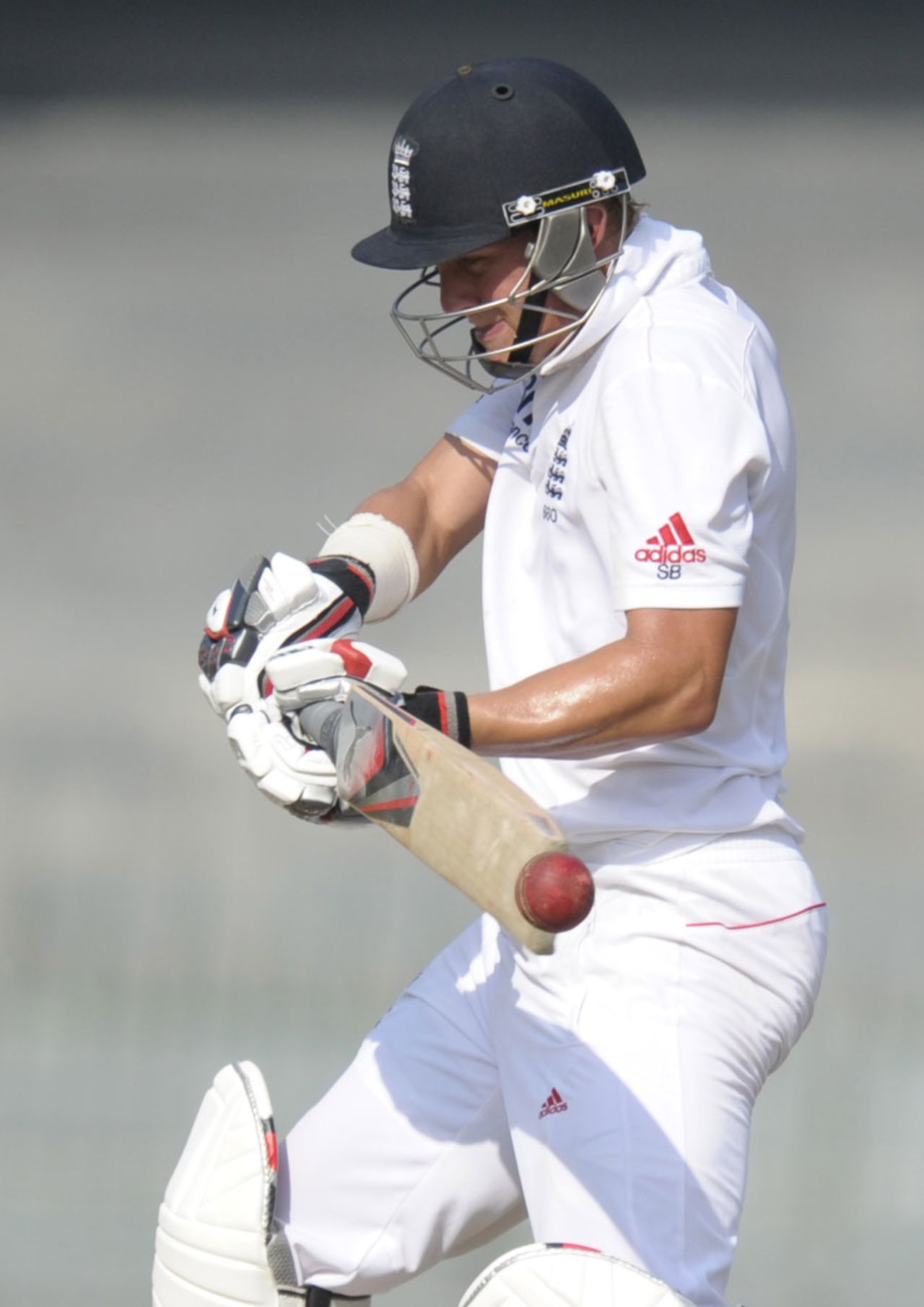 Scott Borthwick shapes for the cut, Sri Lanka A v England Lions, 3rd unofficial Test, Colombo, 1st day, February 26, 2014