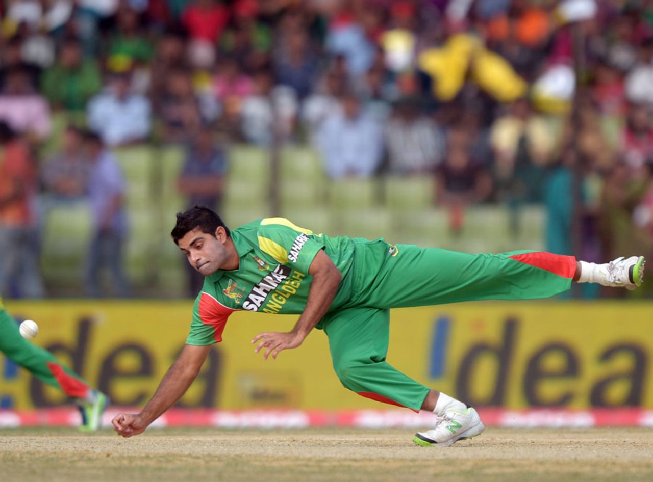 Ziaur Rahman attempts a diving catch, Bangladesh v Afghanistan, Asia Cup, Fatullah, March 1, 2014