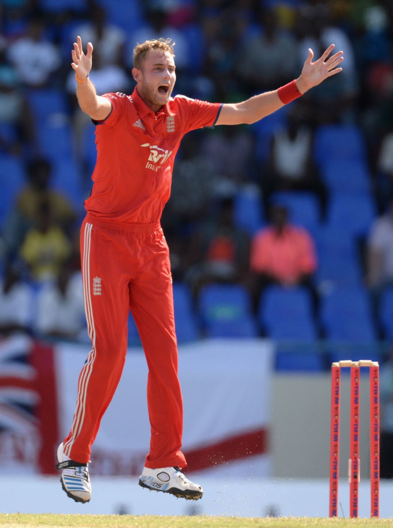 Stuart Broad was frustrated with a couple of appeals, West Indies v England, 3rd ODI, Antigua, March 5, 2014