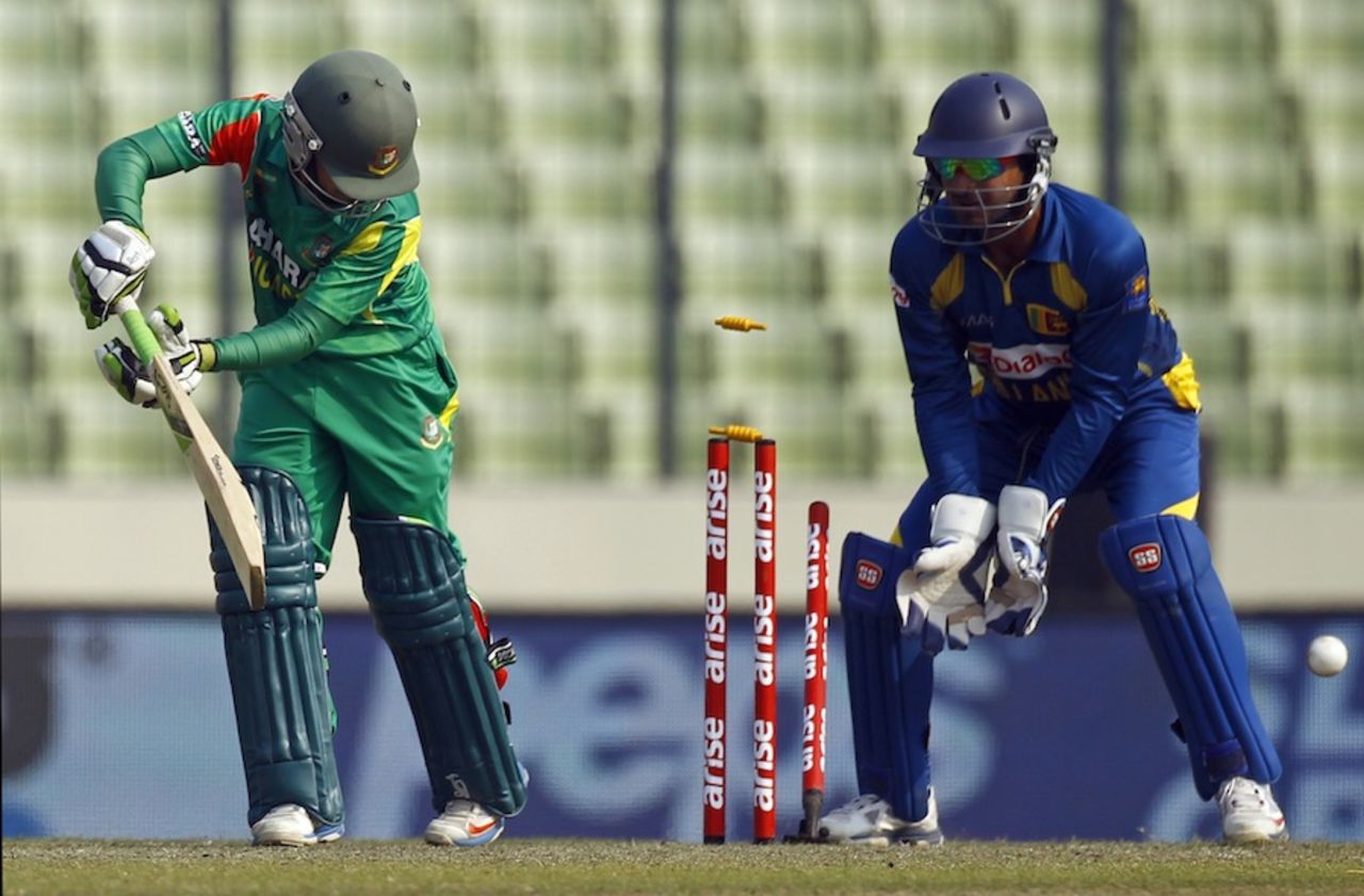 Mominul Haque was bowled by Ajantha Mendis, Bangladesh v Sri Lanka, Asia Cup, Mirpur, March 6, 2014
