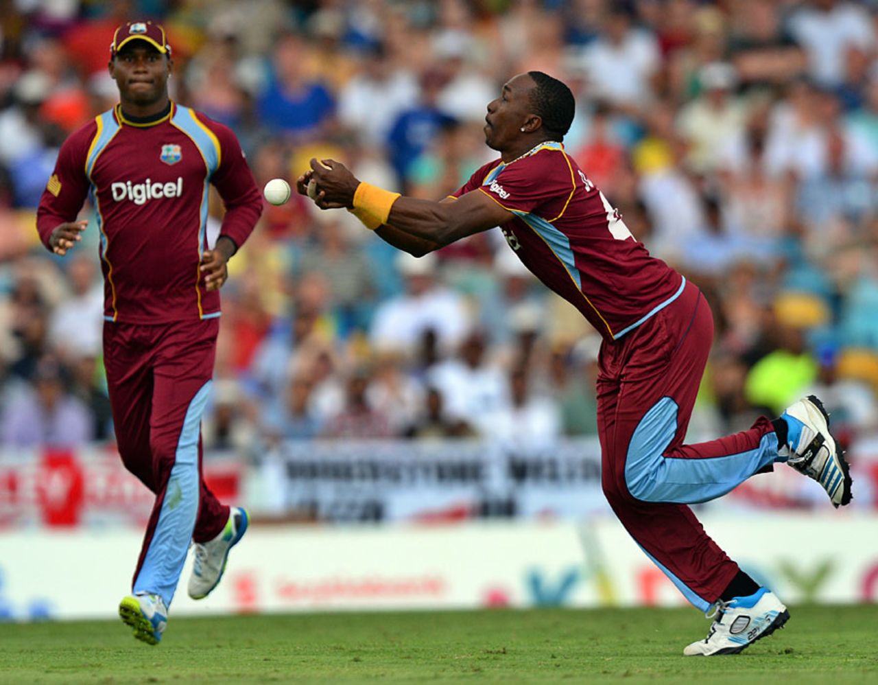 Dwayne Bravo gave Jos Buttler a life, West Indies v England, 2nd T20, Barbados, March 11, 2014