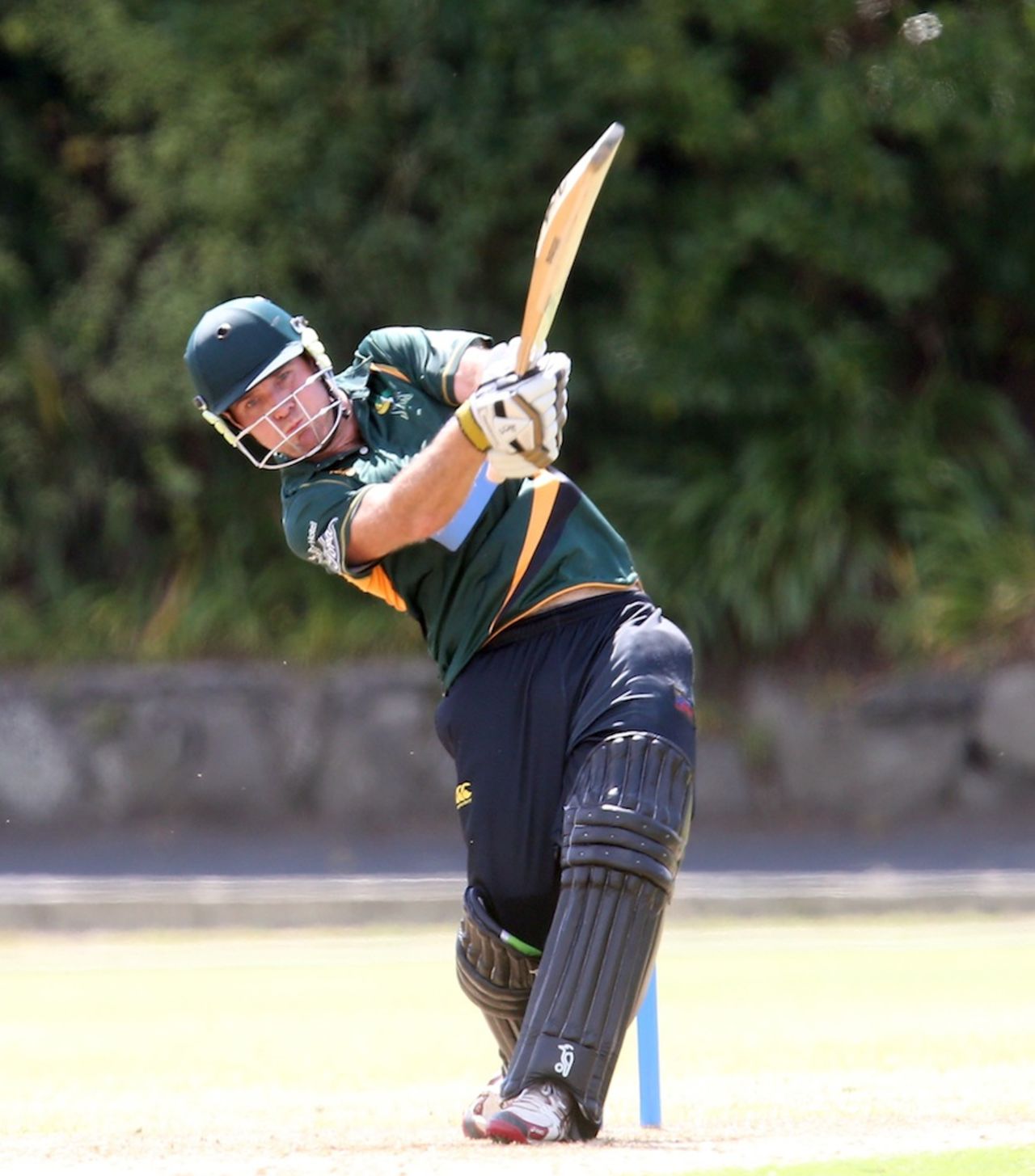Jamie How takes the aerial route, Auckland v Central Districts, The Ford Trophy, Auckland, March 12, 2014