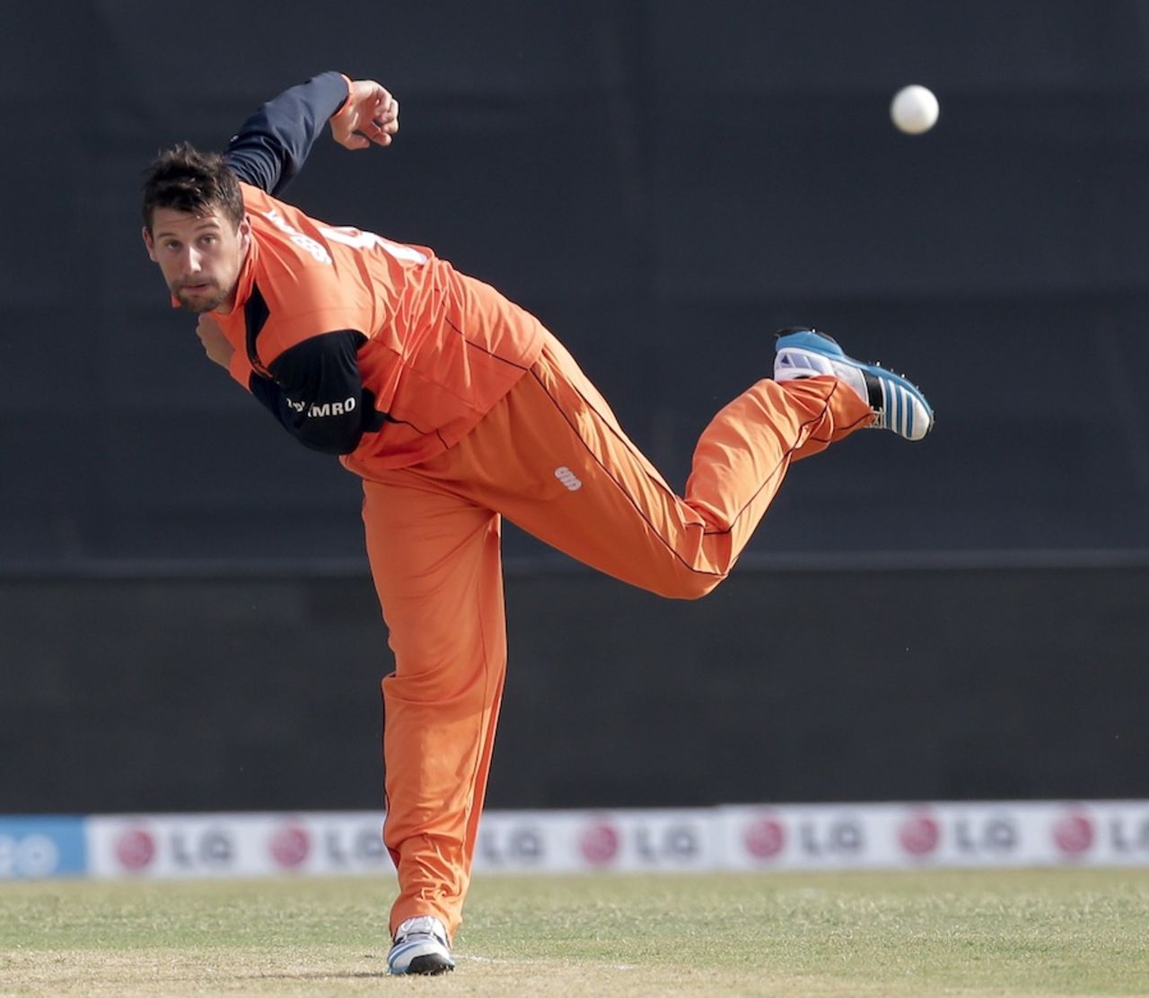 Pieter Seelaar took 1 for 13 against Afghanistan, Afghanistan v Netherlands, World T20 warm-up, Chittagong, March 12, 2014