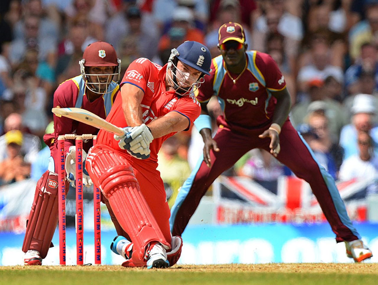 Michael Lumb goes for the slog, West Indies v England, 3rd T20, Barbados, March 13, 2014
