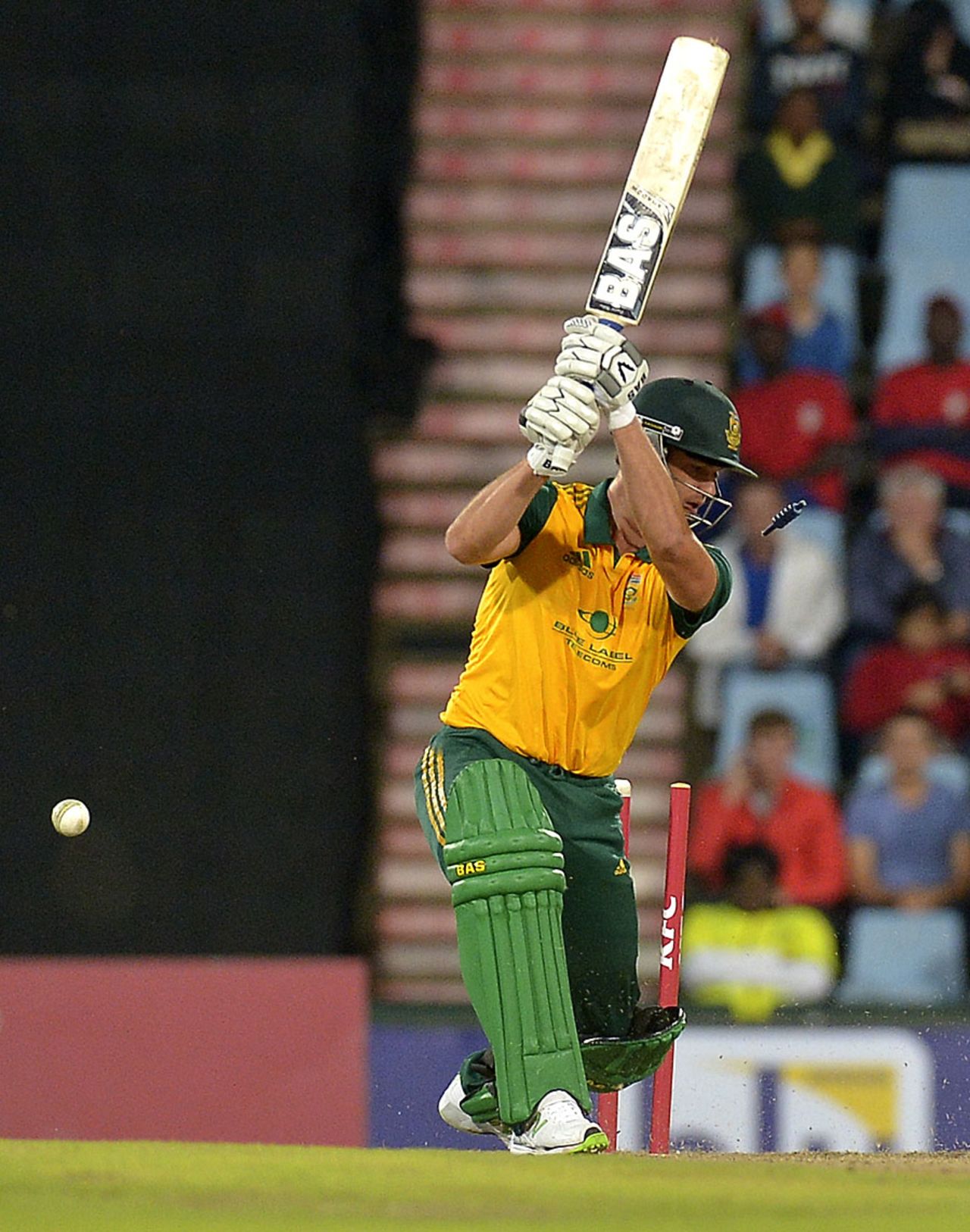 Albie Morkel was bowled by Mitchell Starc, South Africa v Australia, 3rd T20, Centurion, March 14, 2014