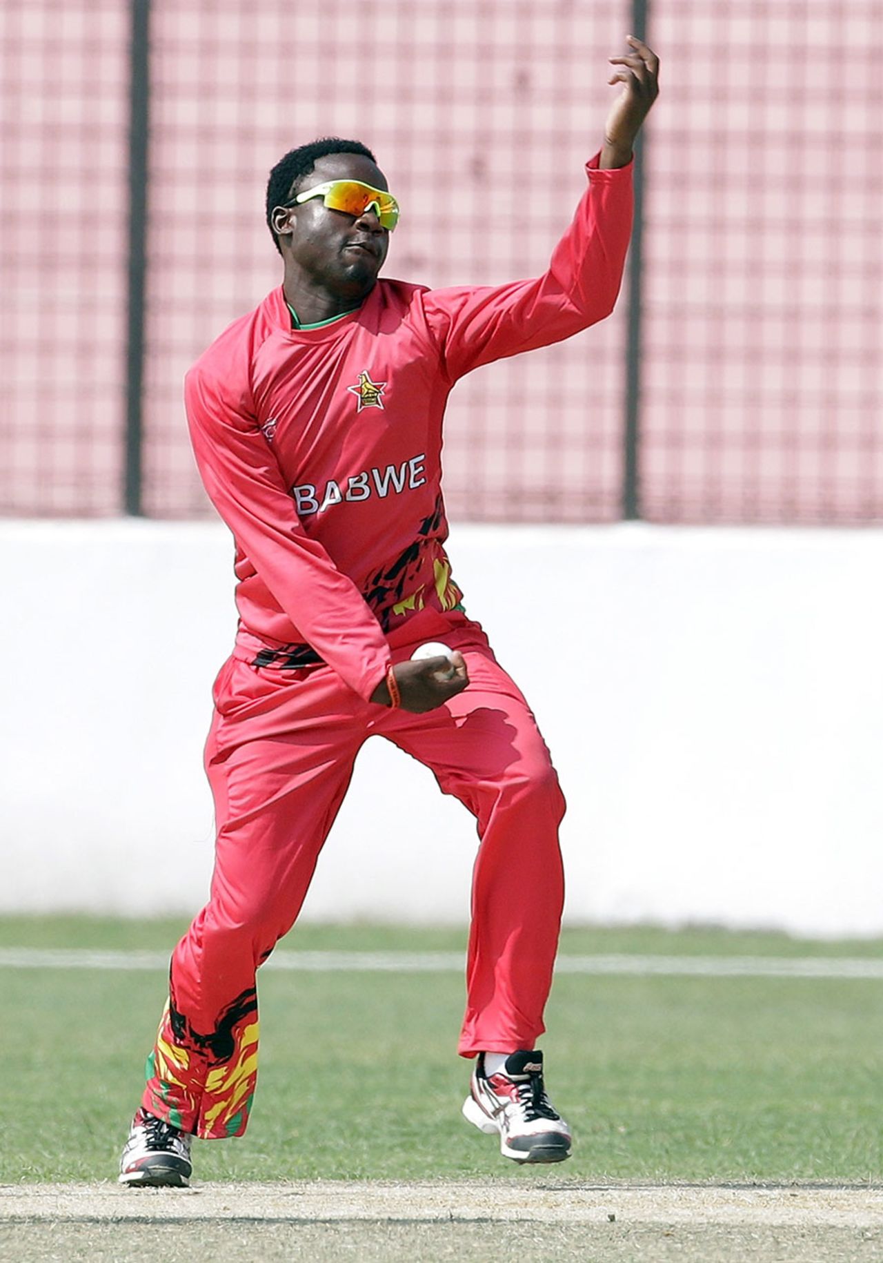 Natsai M'Shangwe in his delivery stride, Afghanistan v Zimbabwe, World T20 warm-up match, Chittagong, March 14, 2014