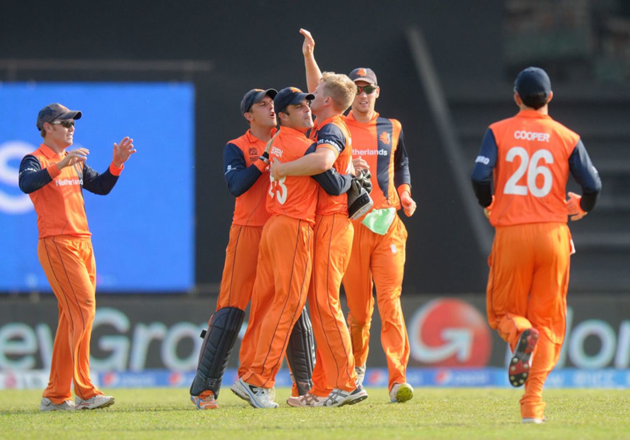 Timm van der Gugten picked up an early wicket, Ireland v Netherlands, World T20, Group B, Sylhet, March 21, 2014