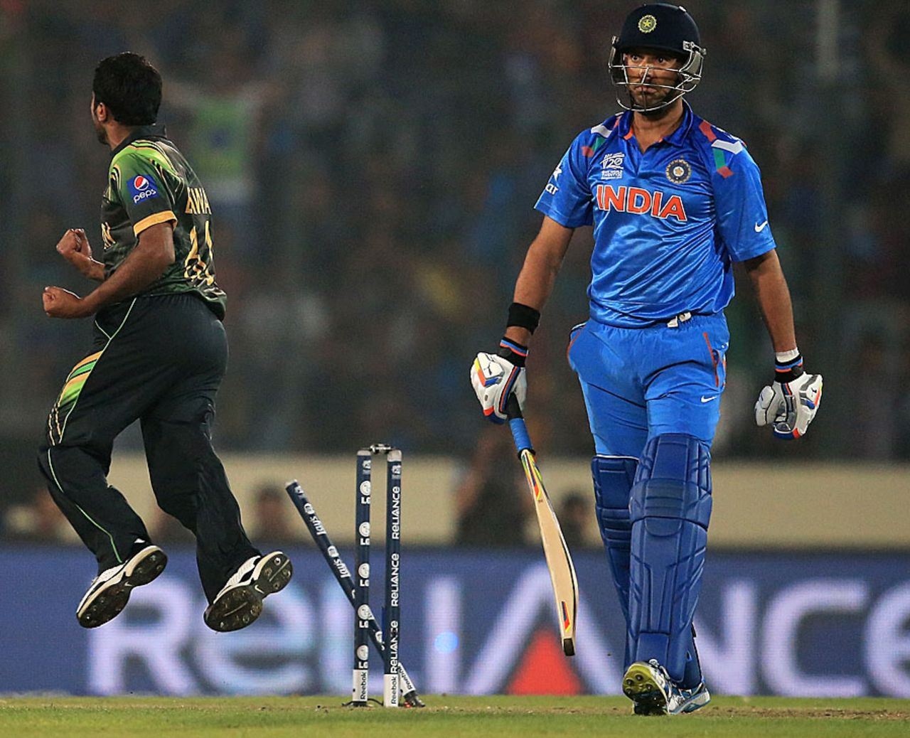 Bilawal Bhatti pegs back Yuvraj Singh's off stump, India v Pakistan, World T20, Group 2, Mirpur, March 21, 2014 