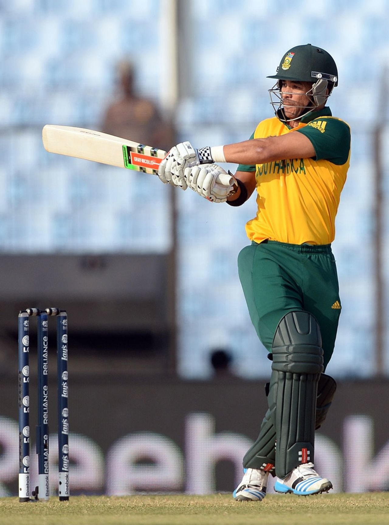 JP Duminy plays a pull, New Zealand v South Africa, World T20, Group 1, Chittagong, March 24, 2014