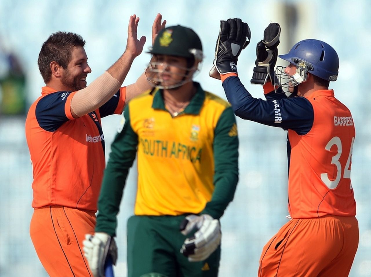 Michael Swart dismissed Quinton de Kock for a duck, Netherlands v South Africa, World T20, Group 1, Chittagong, March 27, 2014