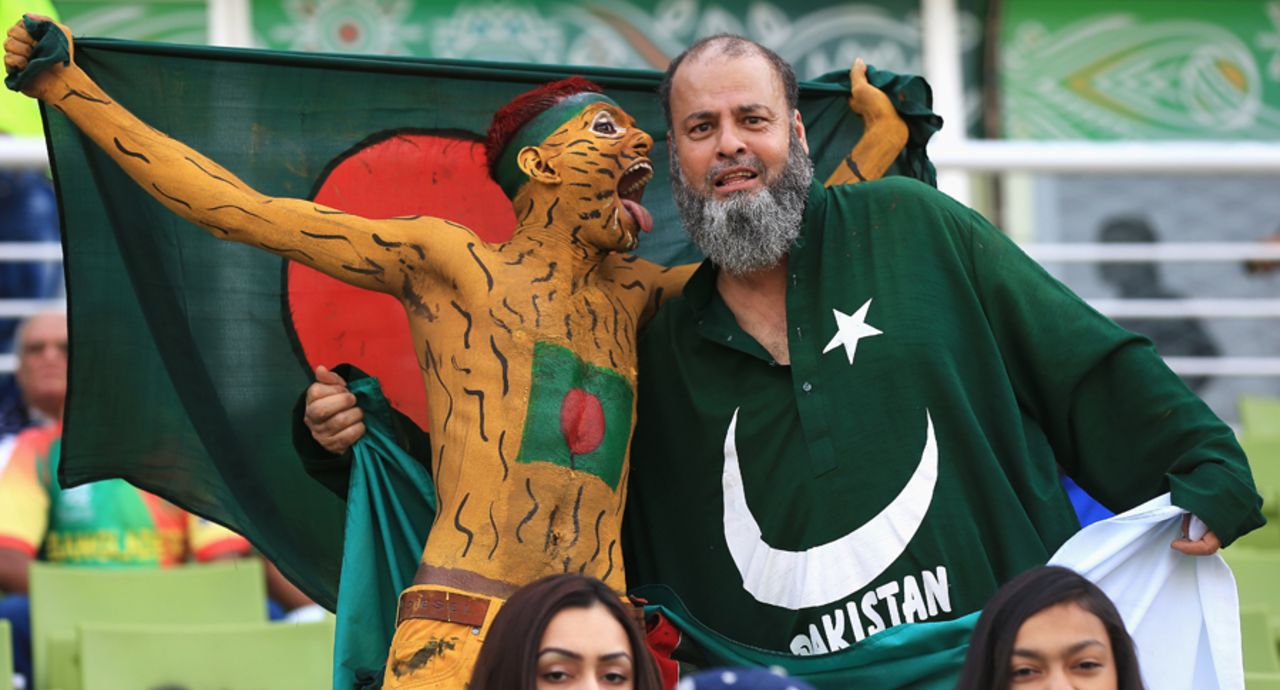 Bangladesh and Pakistan fans have some fun before the game, Bangladesh v Pakistan, World Twenty20, Group 2, Mirpur, March 30, 2014