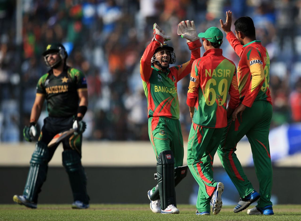 Mahmudullah had Umar Akmal caught at point, Bangladesh v Pakistan, World Twenty20, Group 2, Mirpur, March 30, 2014