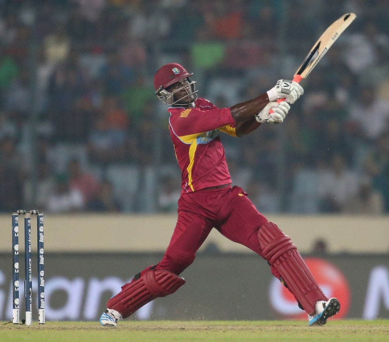 Darren Sammy heaves down the ground, Pakistan v West Indies, World T20, Group 2, Mirpur, April 1, 2014