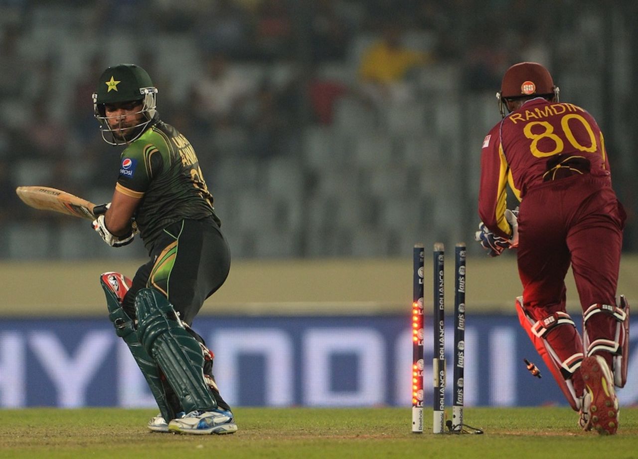 Denesh Ramdin stumps Umar Akmal, Pakistan v West Indies, World T20, Group 2, Mirpur, April 1, 2014