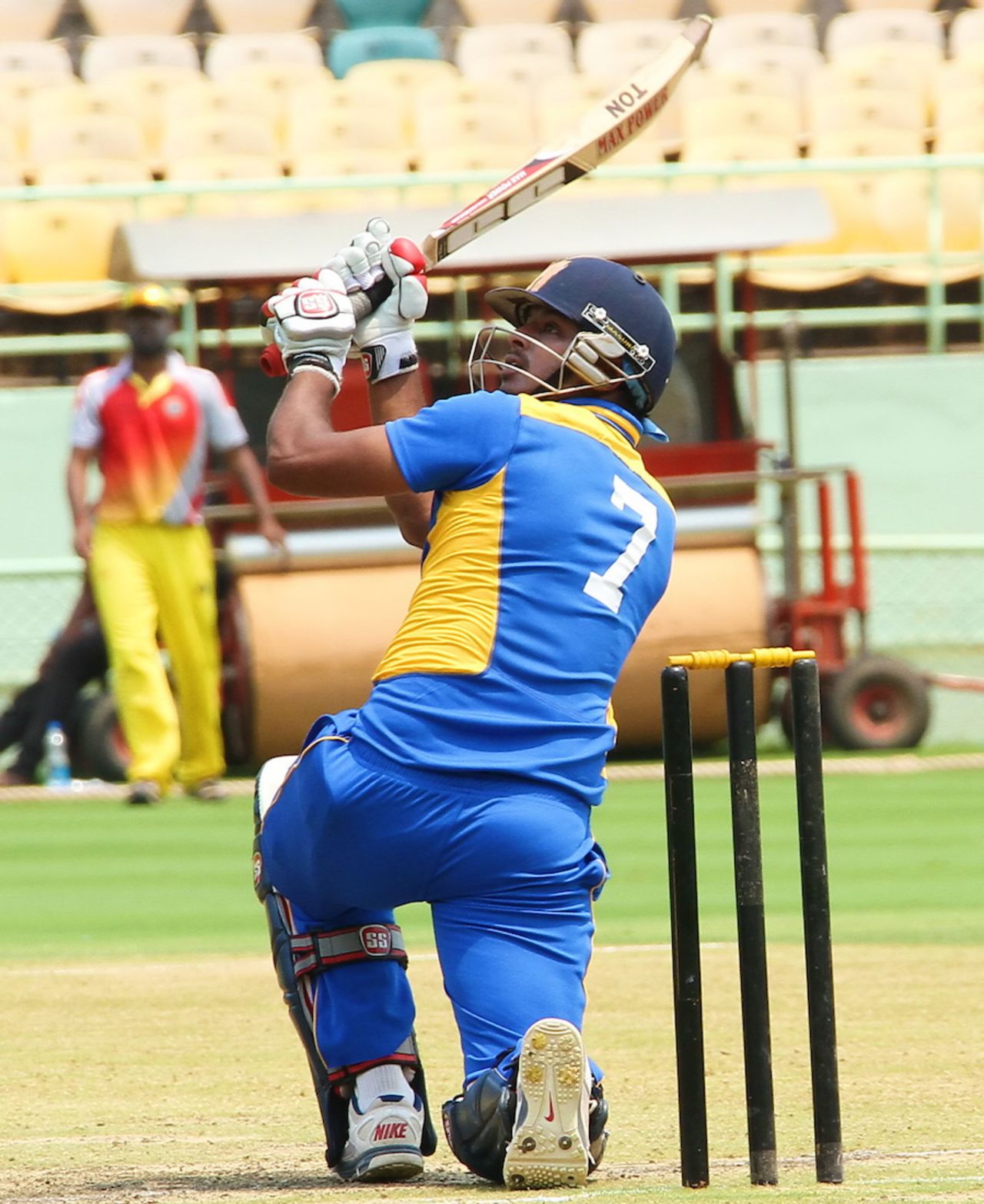 DB Ravi Teja smashed 101 off 68 balls in Hyderabad's win over Kerala, Hyderabad v Kerala, Syed Mushtaq Ali Trophy, Visakhapatnam, April 1, 2014