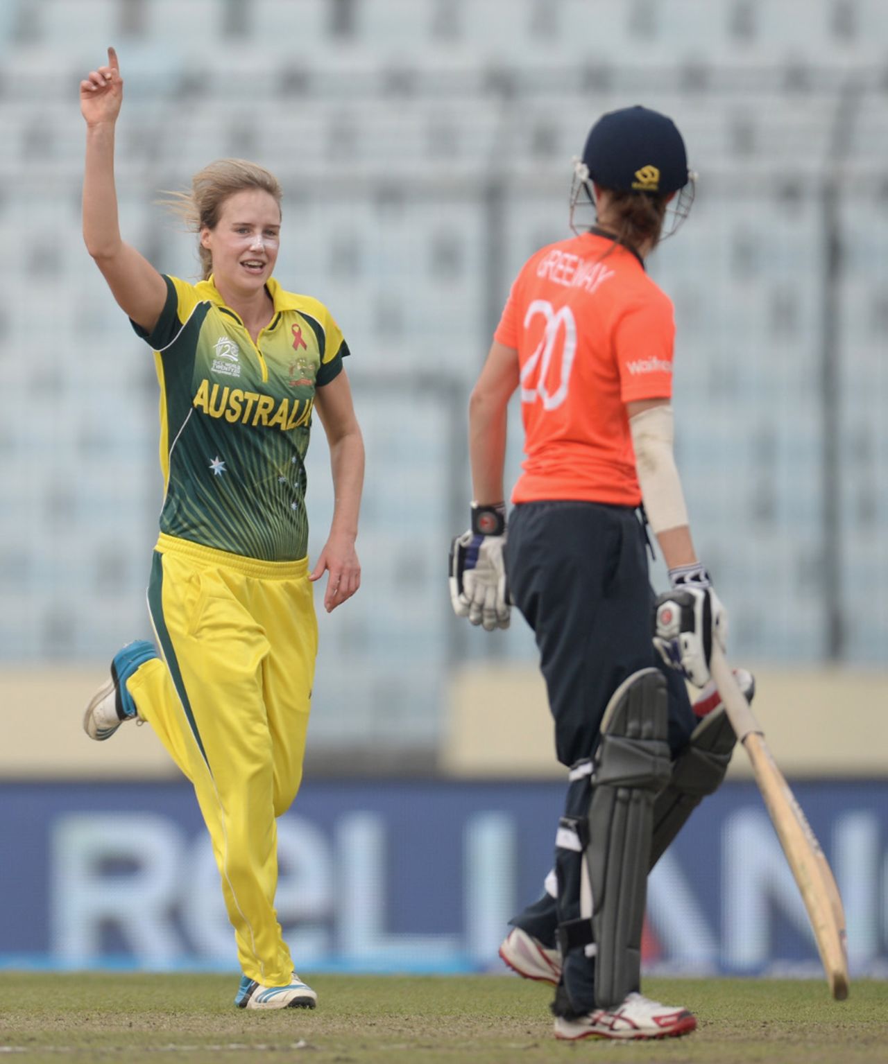 Ellyse Perry had Lydia Greenway caught behind, Australia v England, Women's World T20, final, April 6, 2014