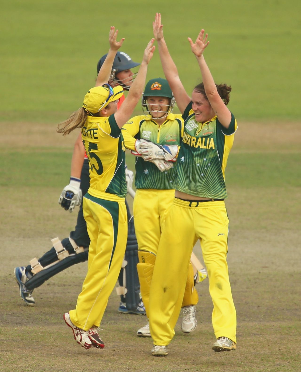 Regular wickets prevented England accelerating, Australia v England, Women's World T20, final, April 6, 2014