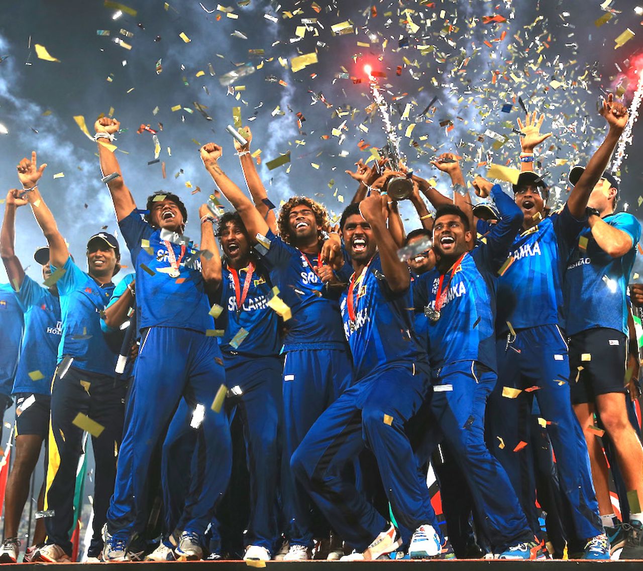 The Sri Lankan team lifts the World T20 trophy, India v Sri Lanka, final, World T20, Mirpur, April 6, 2014