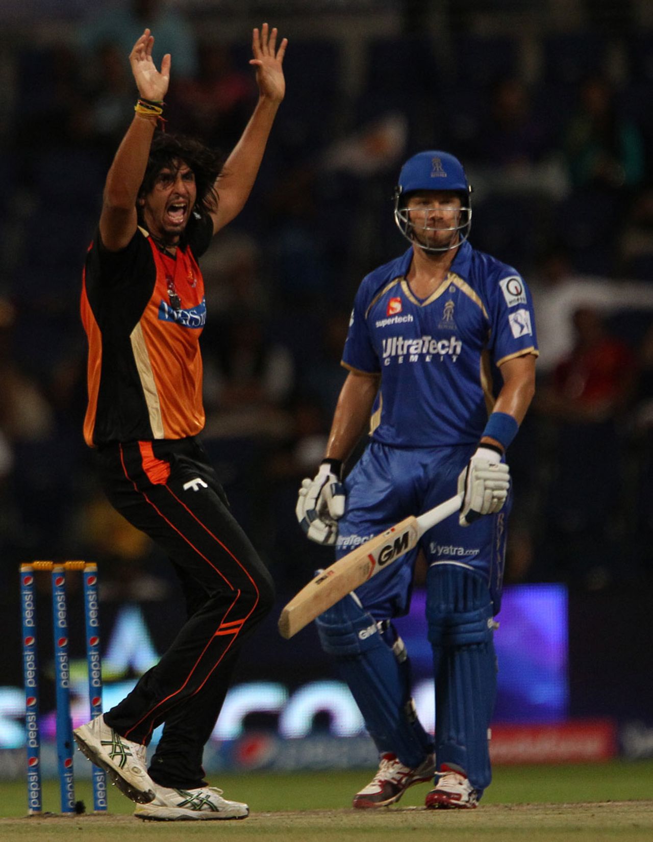 Ishant Sharma removed Shane Watson with a ripper, Sunrisers Hyderabad v Rajasthan Royals, IPL 2014, Abu Dhabi, April 18, 2014