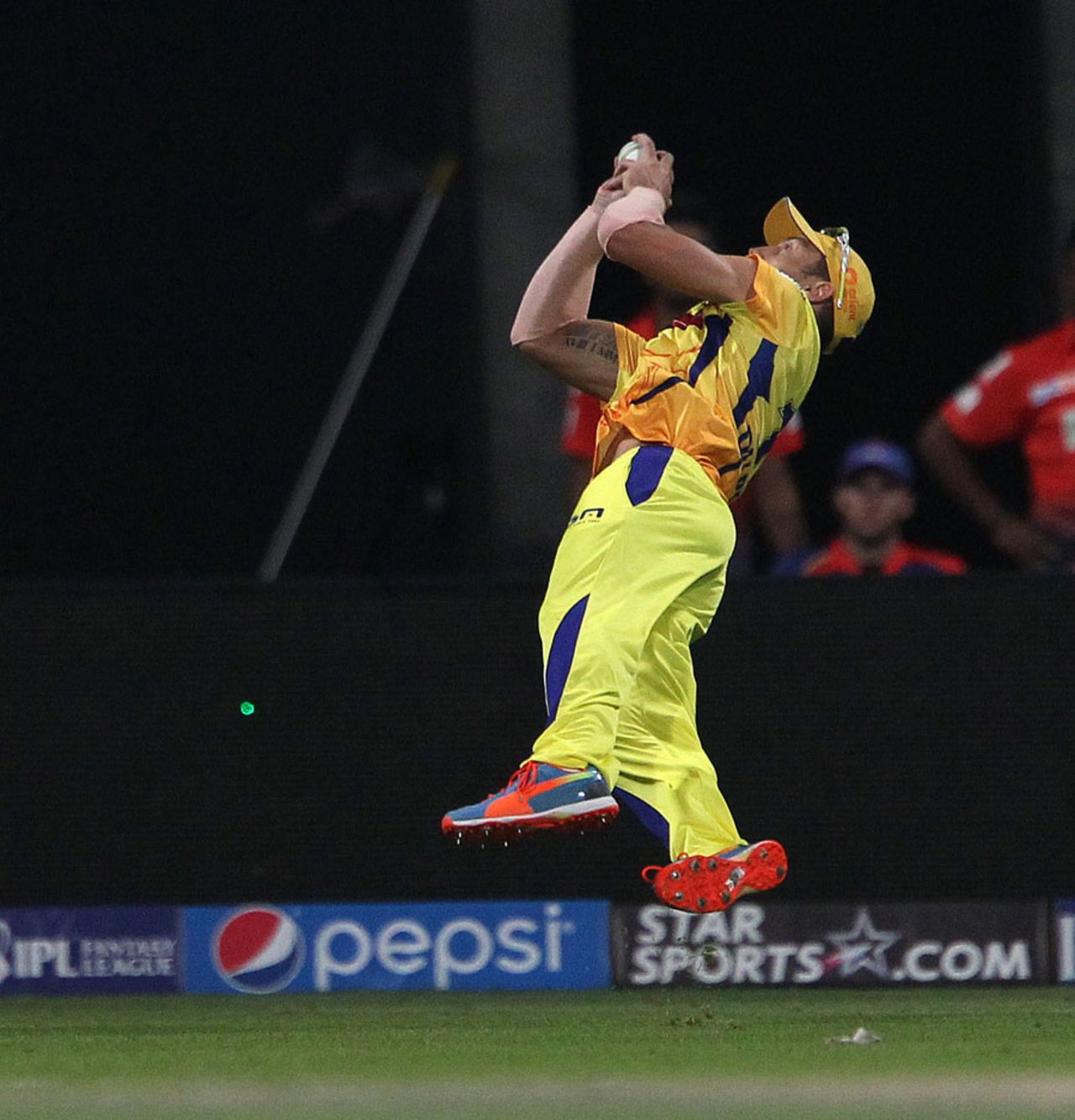 Faf du Plessis was immaculate in the field, Chennai Super Kings v Delhi Daredevils, IPL 2014, Abu Dhabi, April 21, 2014
