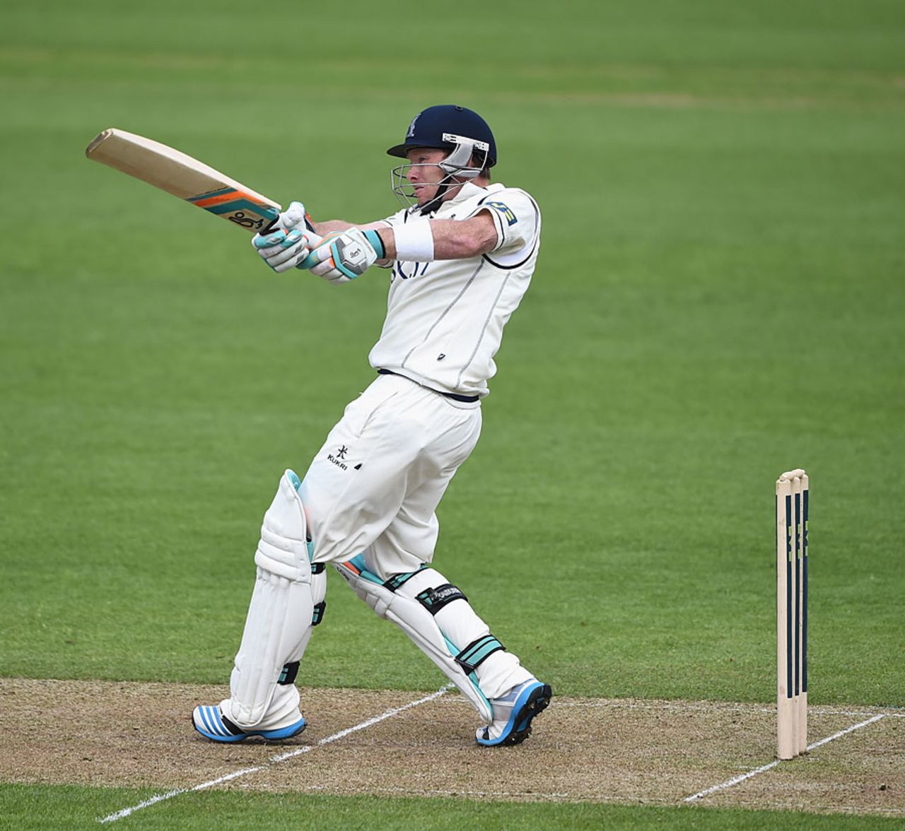 Ian Bell survived an early drop to score his second hundred of the season, Nottinghamshire v Warwickshire, County Championship, Division One, Trent Bridge, April 27, 2014